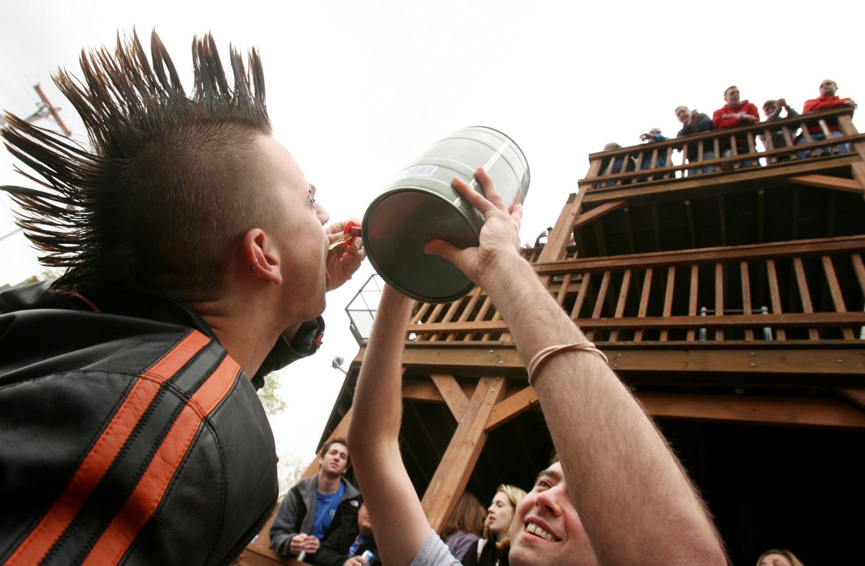 2008